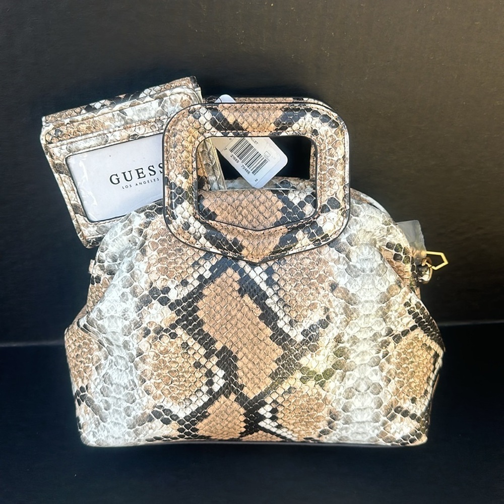 New GUESS Errin Snakeskin Frame Satchel With Wallet - Picture 3 of 3